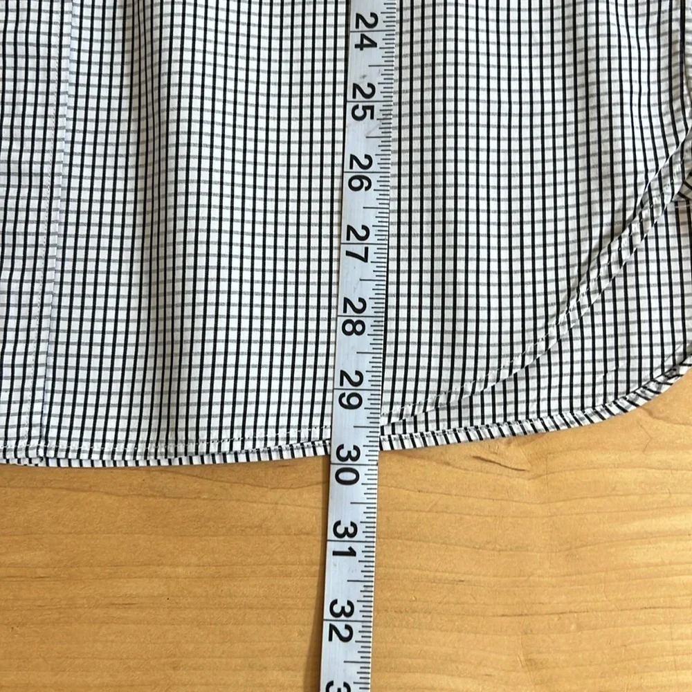 NEW LISTING! J. Crew Men's 80’s 2 ply Haberdashery‎ Navy and White